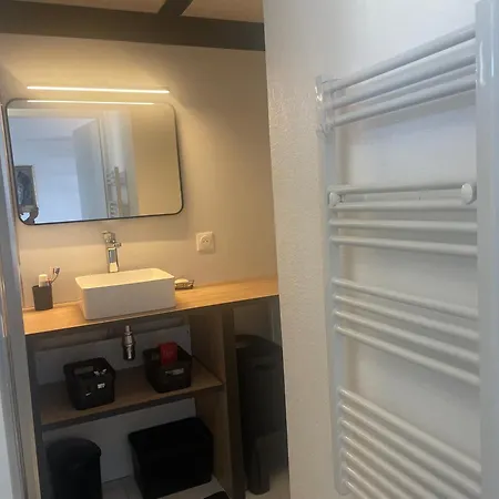 T3 Front De Appartement